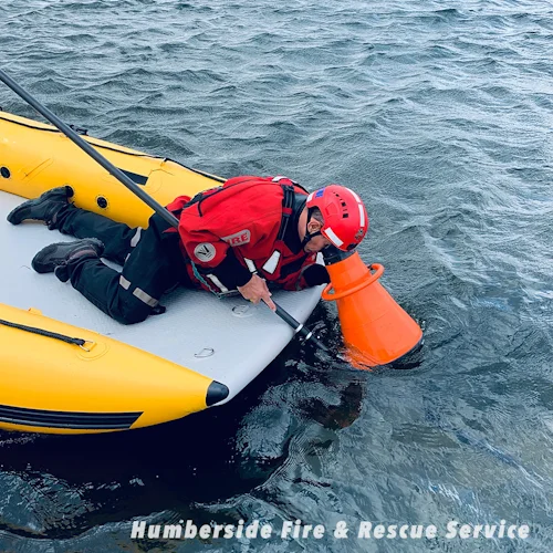 Northern Diver Rescue Reach Poles - Image 11